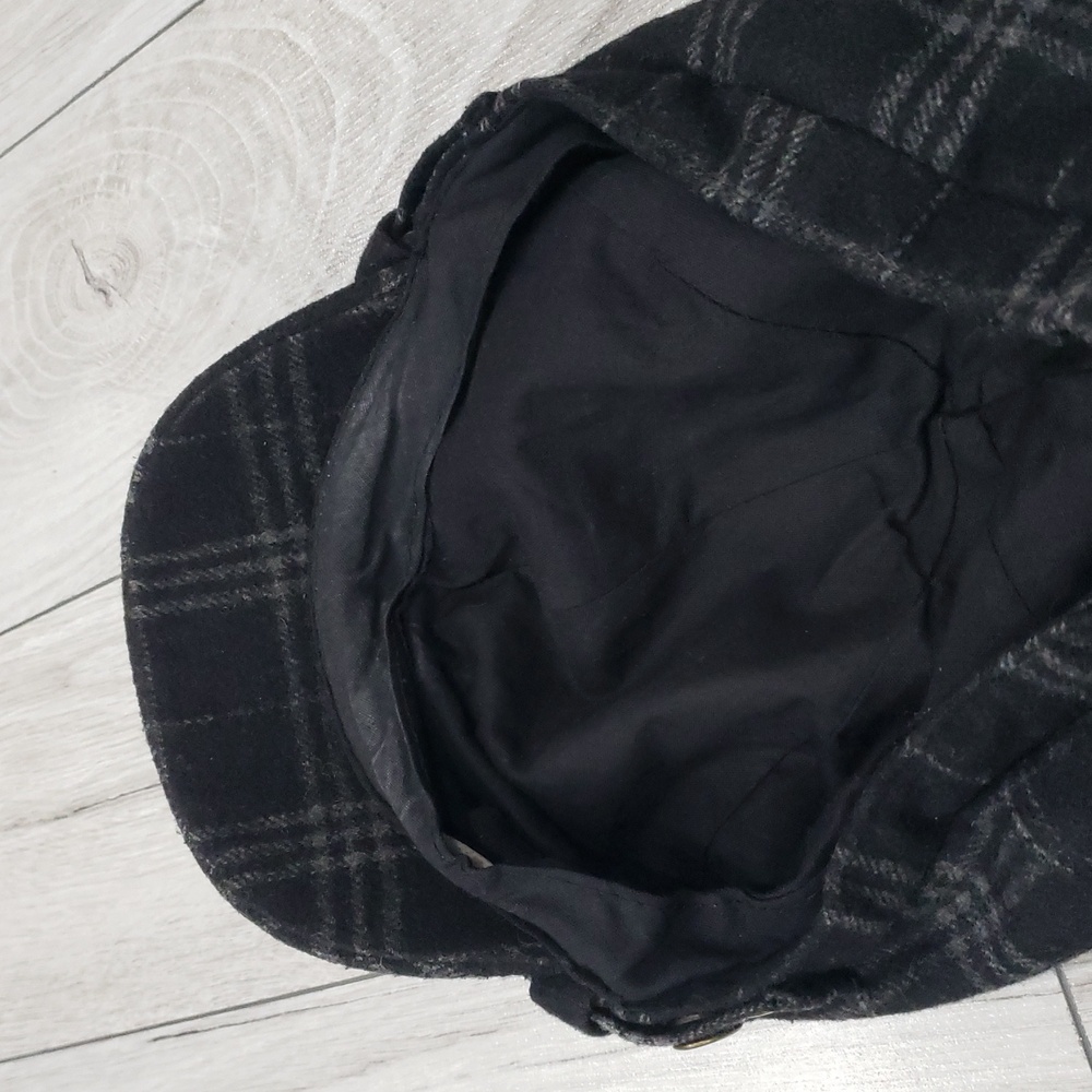 3/$15 Wool blend hat - Picture 6 of 8